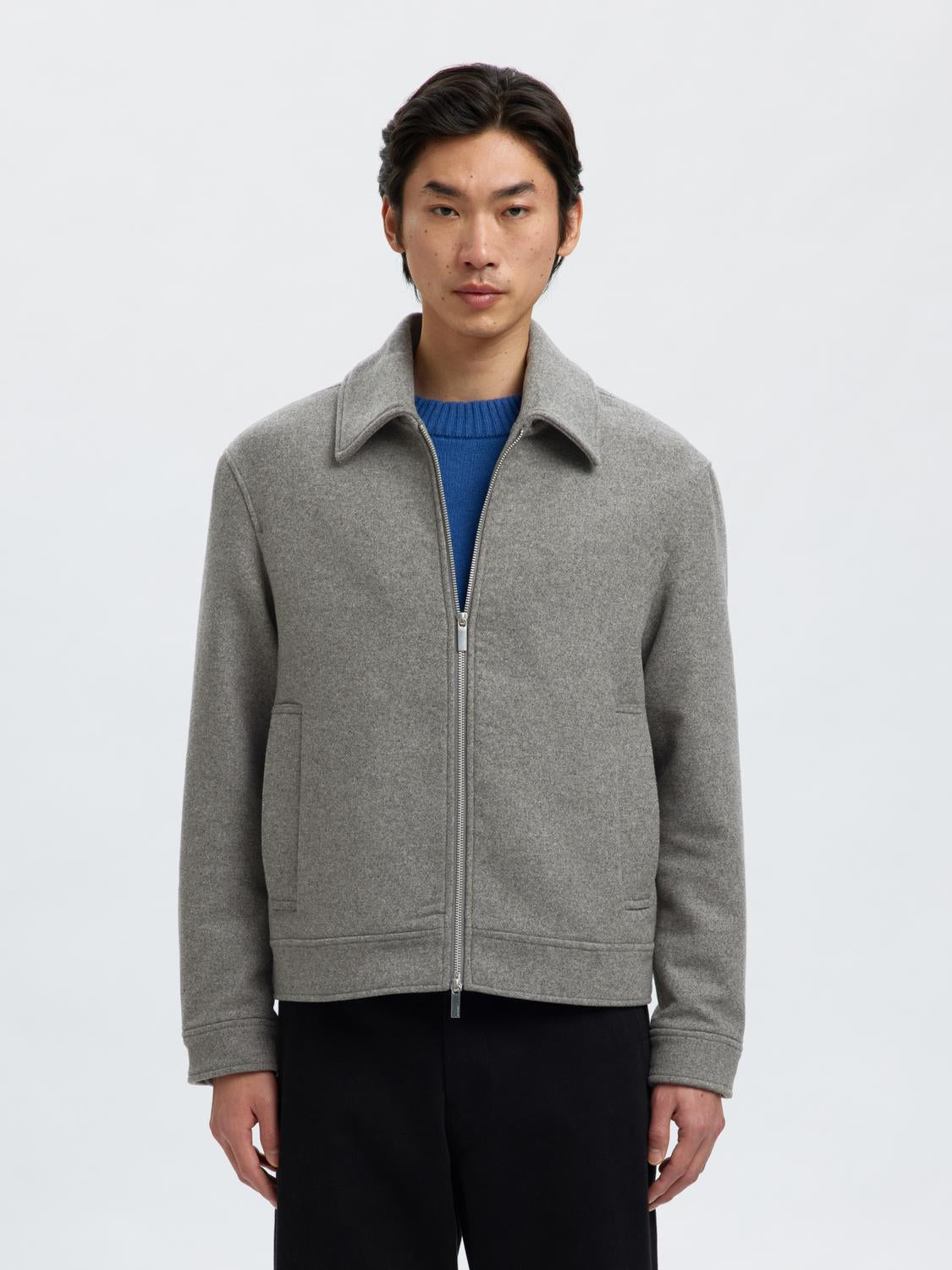model_shot-front